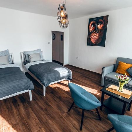 Apartmany Cafe-Cafe Jičín Dış mekan fotoğraf